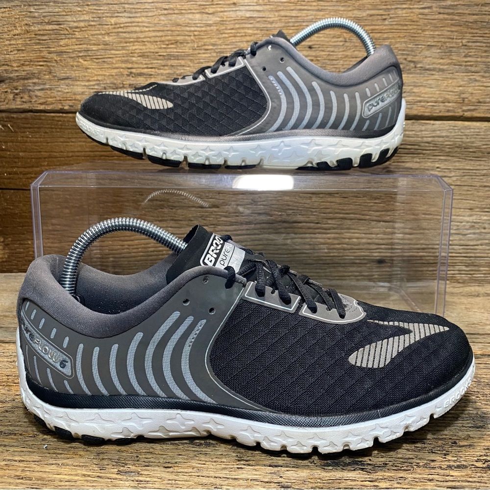 Brooks PureFlow 6 Black Running Shoes Sneakers 1202371B002 Women's Size 10 B